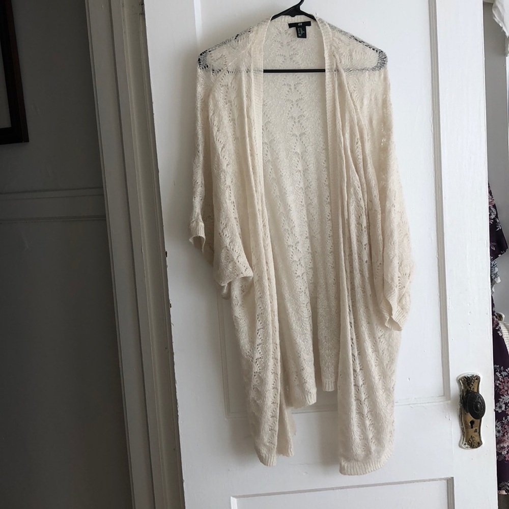 Thin H&M sweater